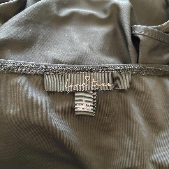 Love Tree Black Cross back V-Neck Drape Bodysuit Women’s Large - Picture 3 of 4